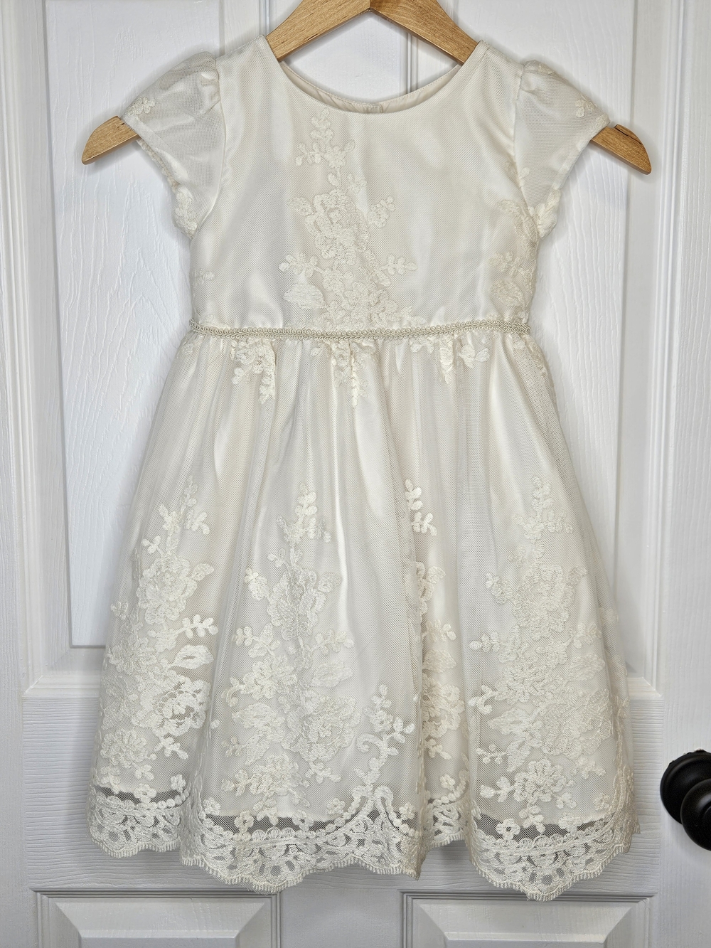 NWOT Pippa & Julie Girls Ivory Lace Flower Girl Dress Formal Communion Size 5
